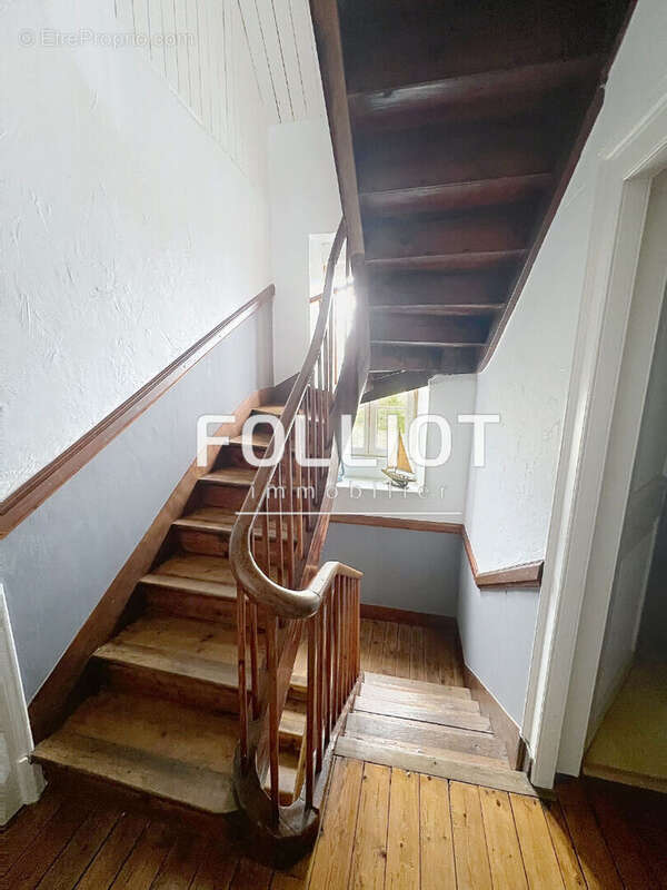 Maison à GOUVILLE-SUR-MER