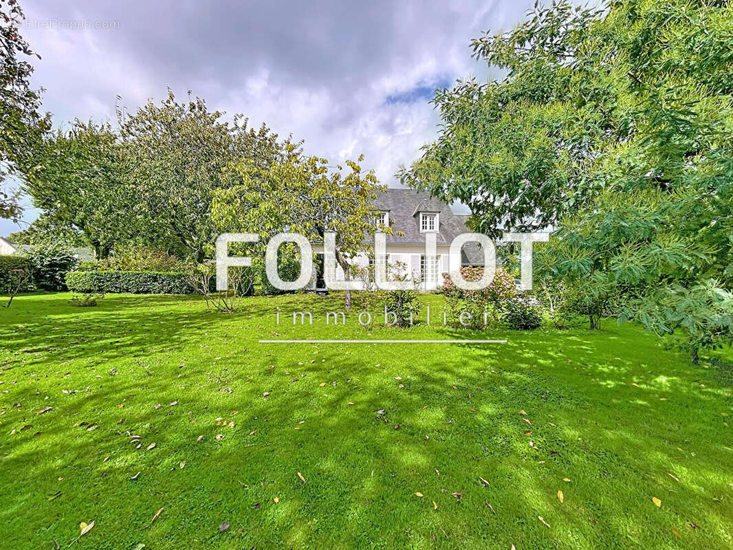 Maison à SAINT-DENIS-LE-GAST