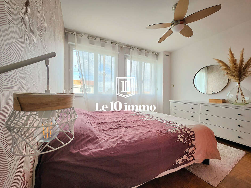 Chambre 2 - Maison à LE LOROUX-BOTTEREAU