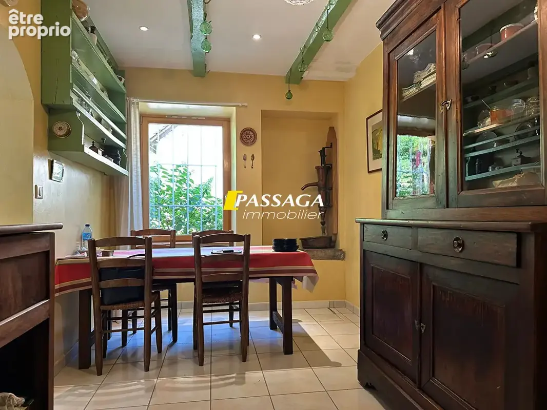 A VENDRE - Magnifique ensemble immobilier avec terrain arboré - SAINT GENIEZ D'OLT ET D'AUBRAC - photo 11