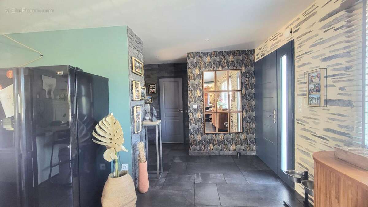 Maison à SAINT-LEGER-DES-BOIS