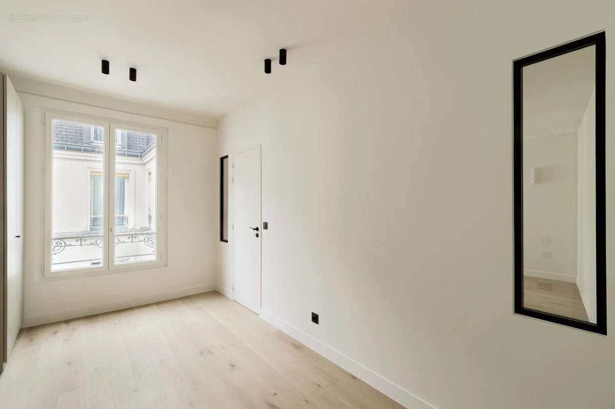 Appartement à PARIS-9E