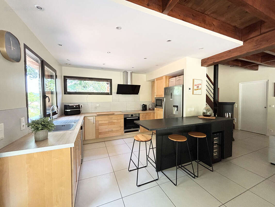 Maison contemporaine plain-pied 5 chambres 153.53 m2 - photo 8
