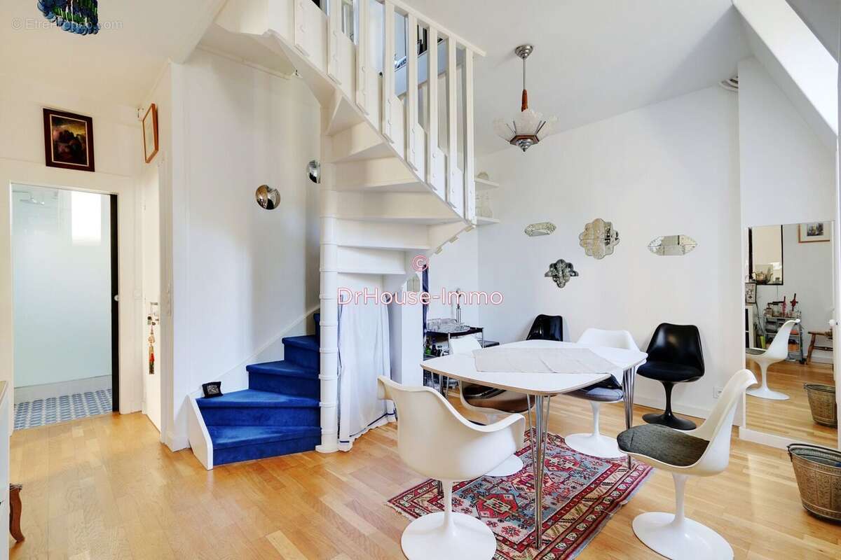 Appartement à NEUILLY-SUR-SEINE