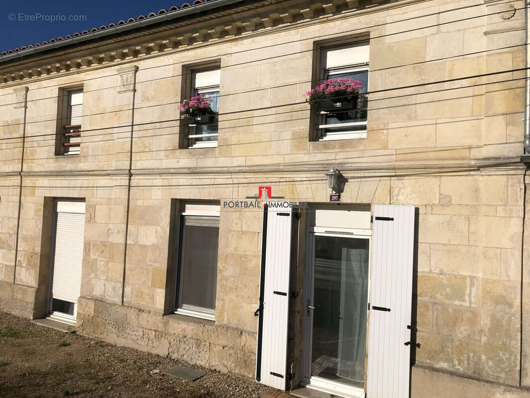 Maison à PUGNAC