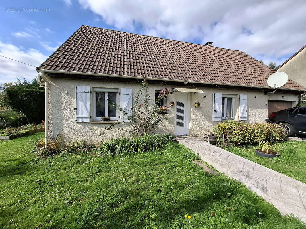 Maison à COULOMMIERS