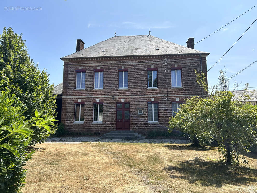 Maison de Maître entre Grandvilliers et Poix de Picardie - photo 2
