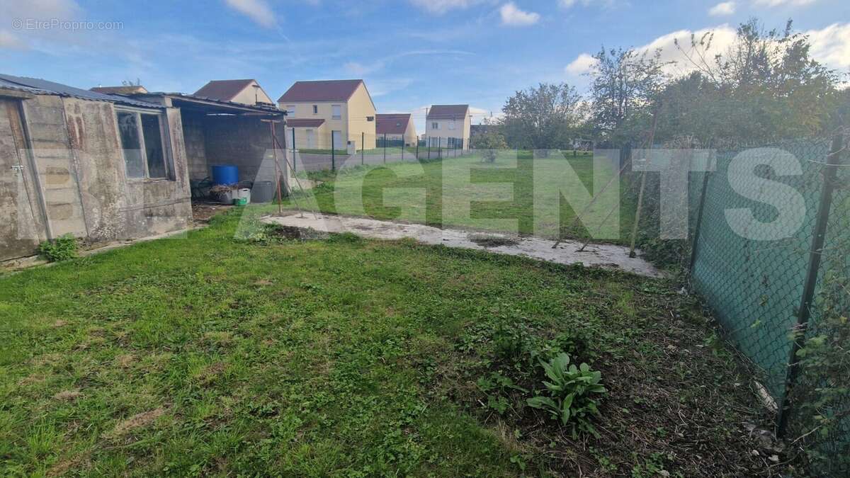 9 - Maison à SOURDUN