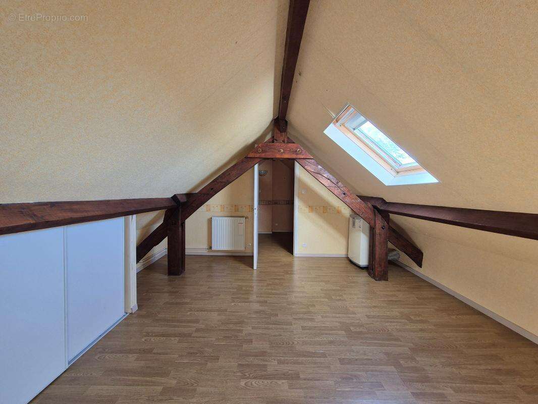 Maison à TERRASSON-LAVILLEDIEU