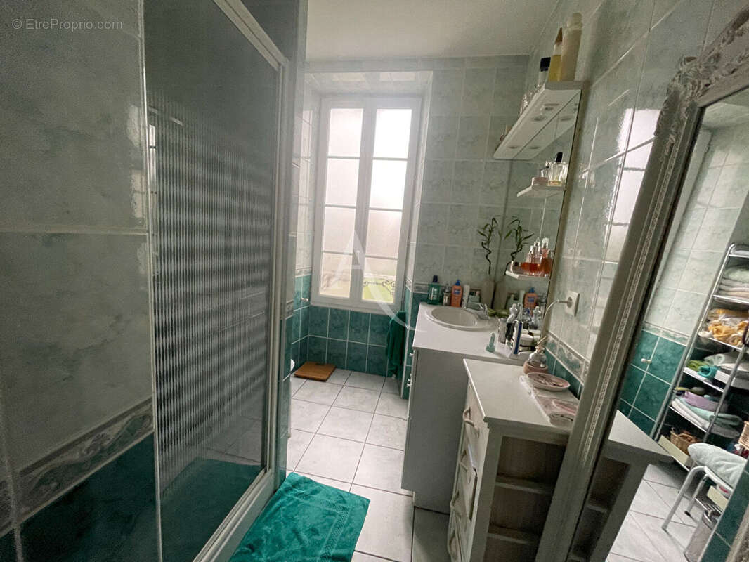 Maison à SAINT-JEAN-D&#039;ANGELY