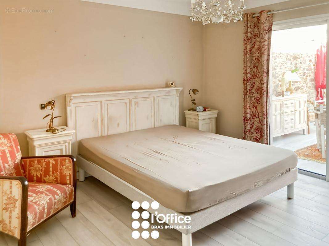 Maison les Sables d'Olonne - 7 pièces - 187m2 - photo 16