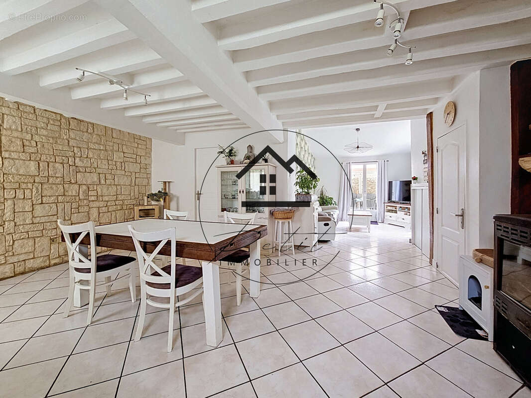 Maison à CAUFFRY