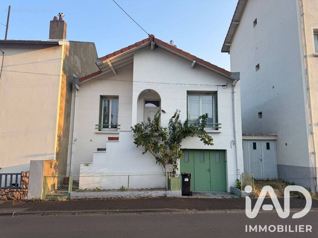 Photo 1 - Maison à CLERMONT-FERRAND