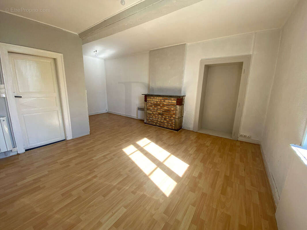 Maison à LA FRESNAYE-SUR-CHEDOUET