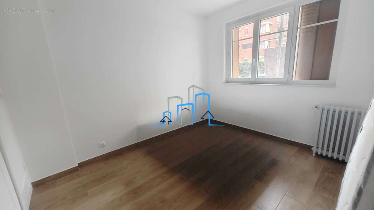 Appartement à IVRY-SUR-SEINE