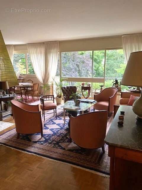 Appartement à L&#039;ETANG-LA-VILLE