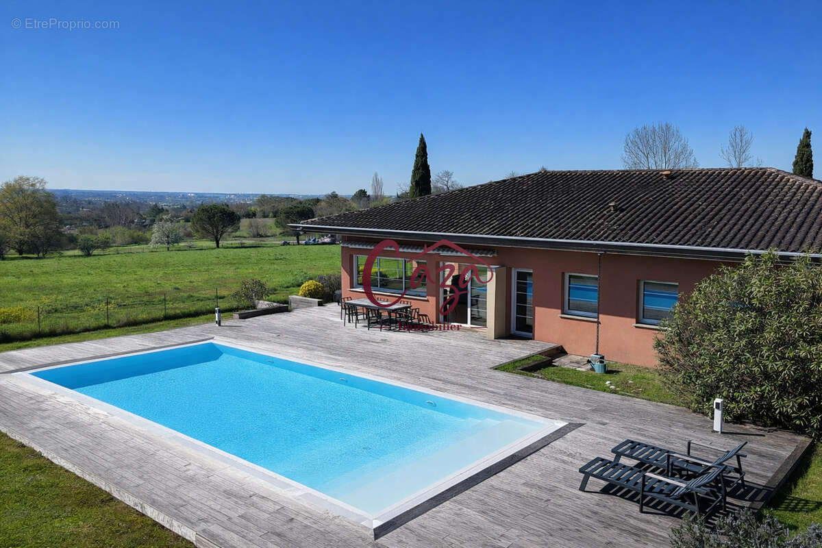 Maison à LATRESNE