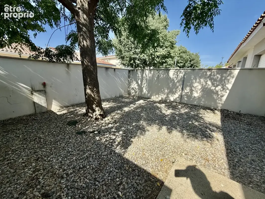 villa de 90 m2 avec garage aménageable et extérieur agréable - photo 2