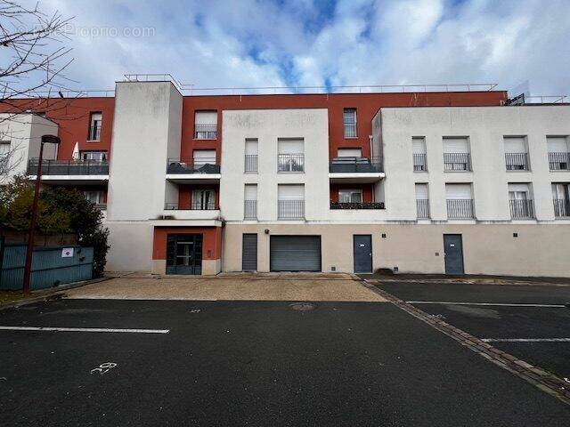 Appartement à VERT-SAINT-DENIS