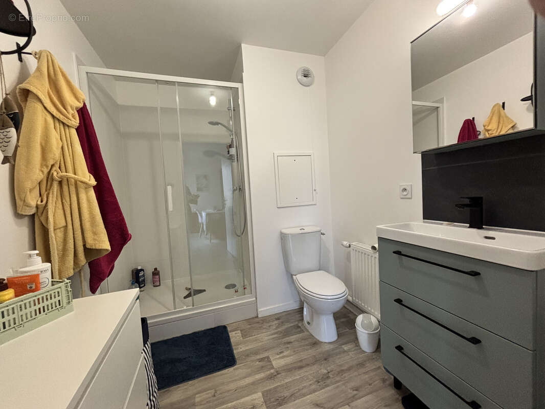 Appartement à EZANVILLE