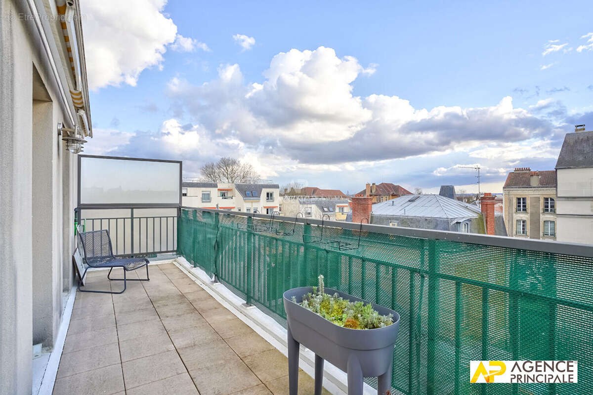 Appartement à MAISONS-LAFFITTE