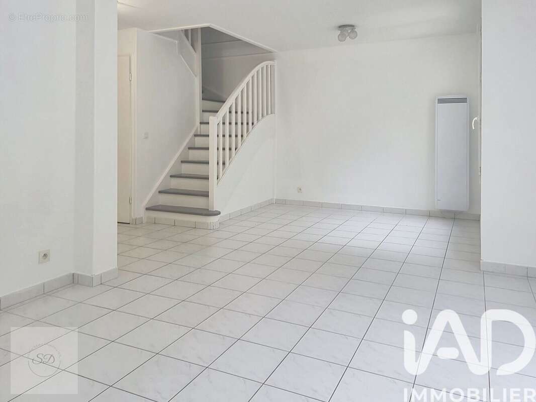 Photo 3 - Maison à THIAIS