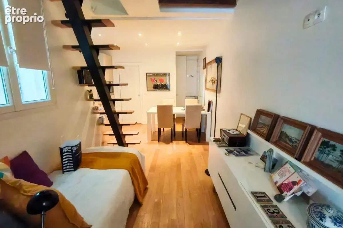 Paris 6e – Rue de Sèvres – Duplex de charme au dernier étage - photo 7