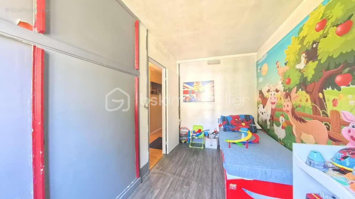Appartement à CLICHY-SOUS-BOIS