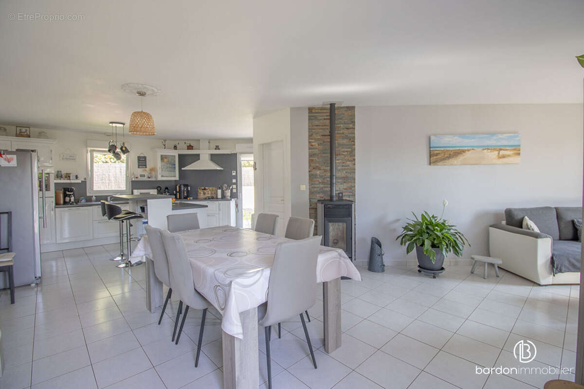 Maison à SAINT-GERVAIS