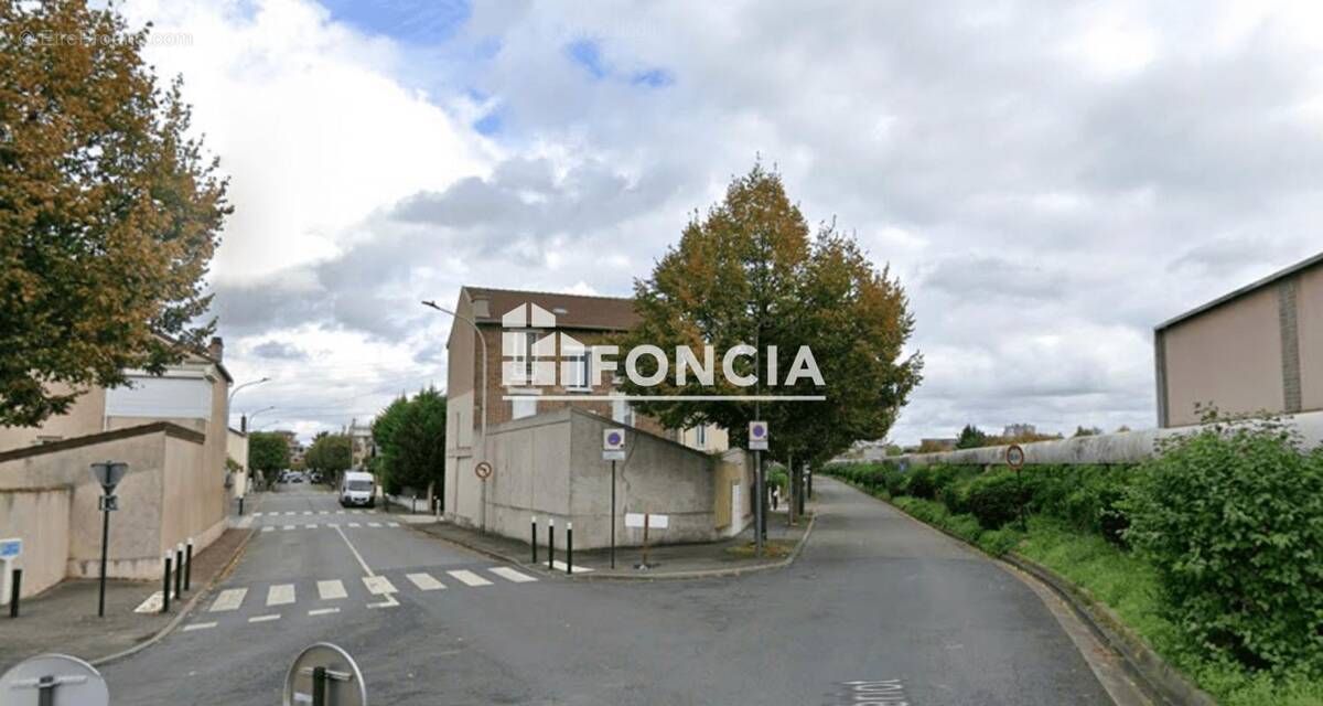 Appartement à LE BLANC-MESNIL