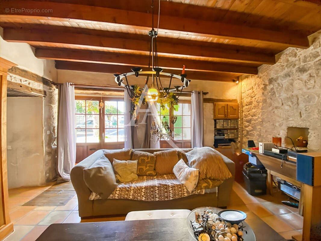 Maison à TOURNON-D&#039;AGENAIS