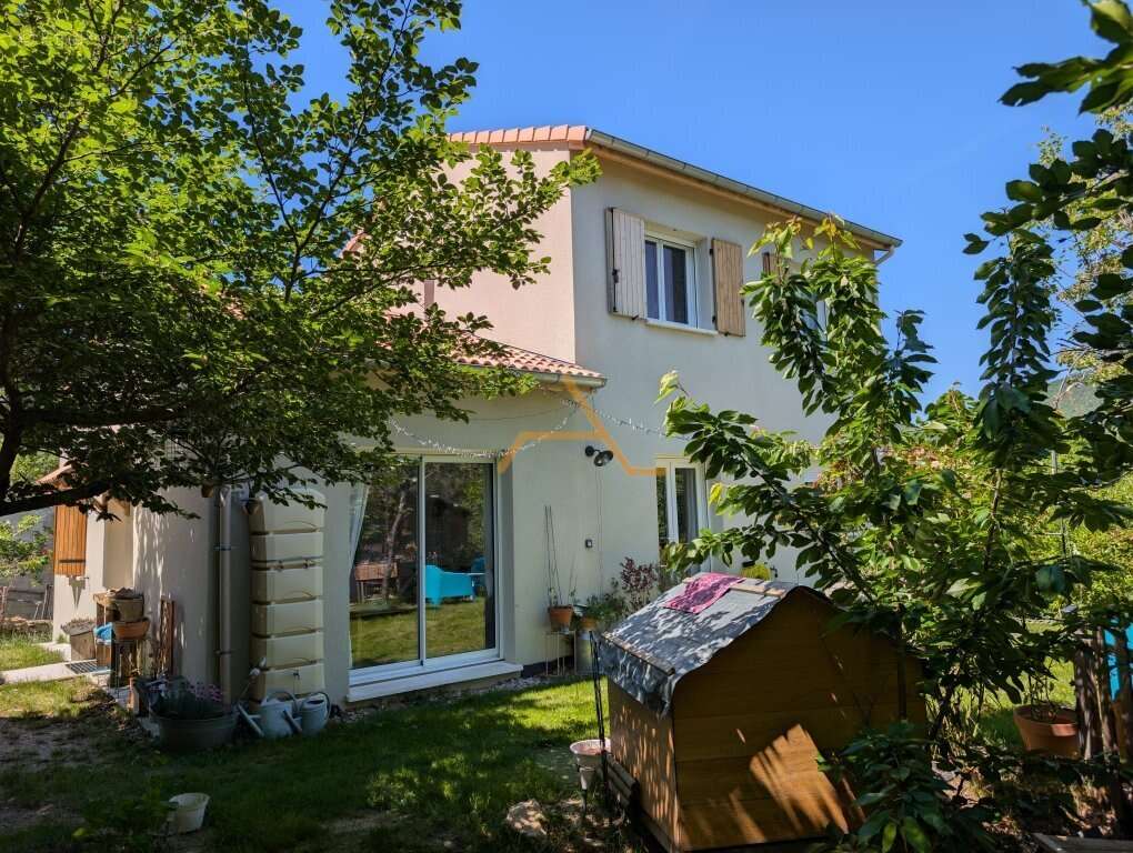Maison à MONTJOUX