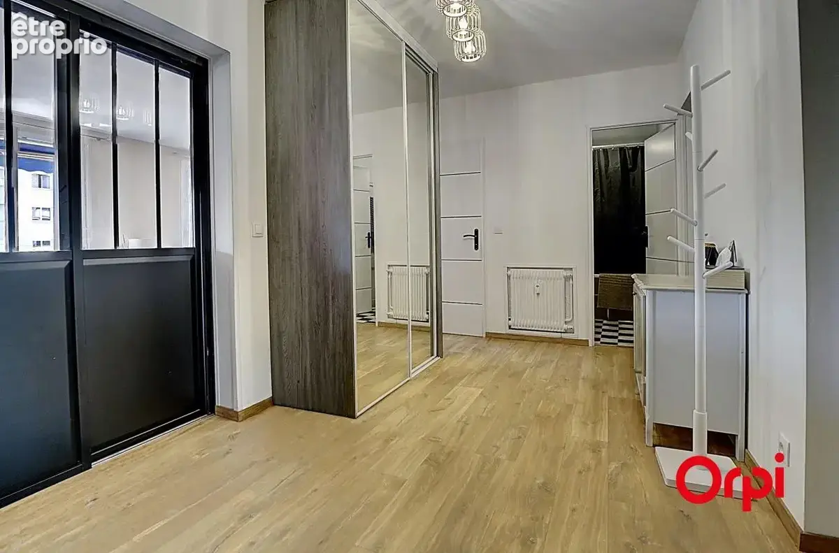 A vendre - appartement T4 de plus de 82 m2 avec une place privative - photo 10