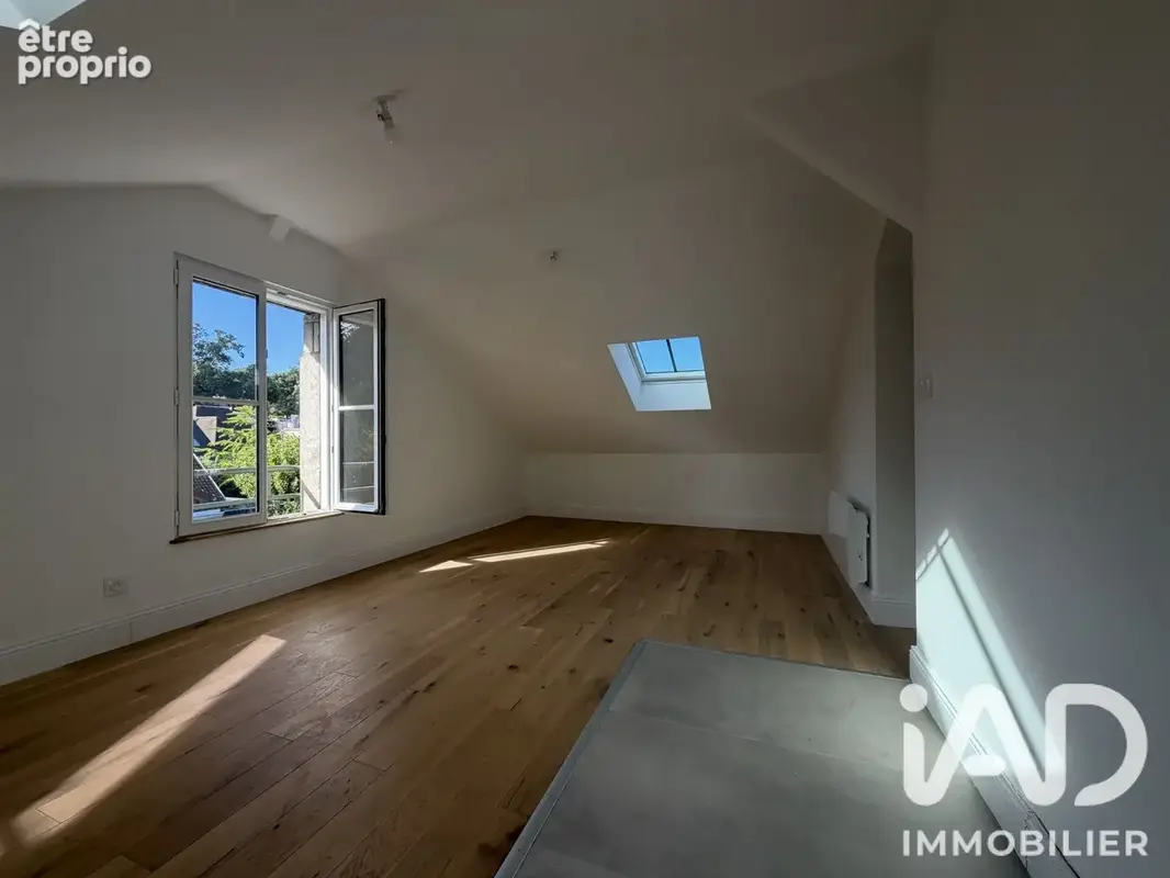 Photo 1 - Appartement à VILLE-D'AVRAY