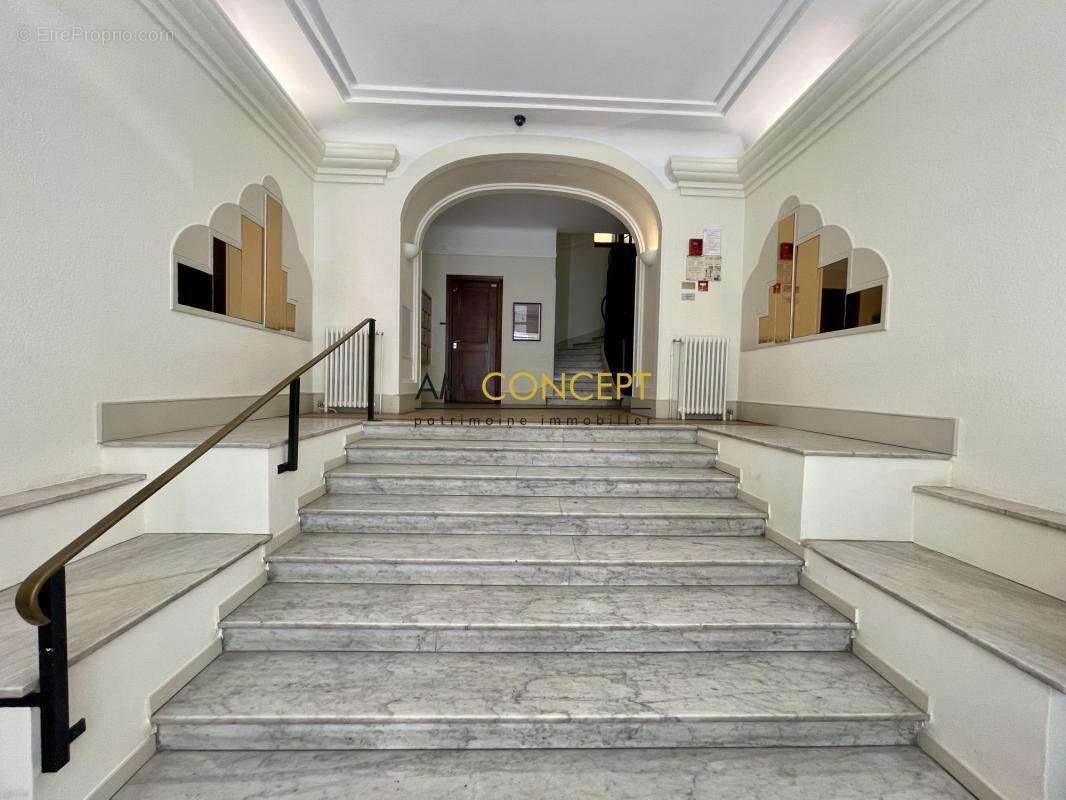 NICE proche Carré d'Or studio terrasse vue mer - photo 8