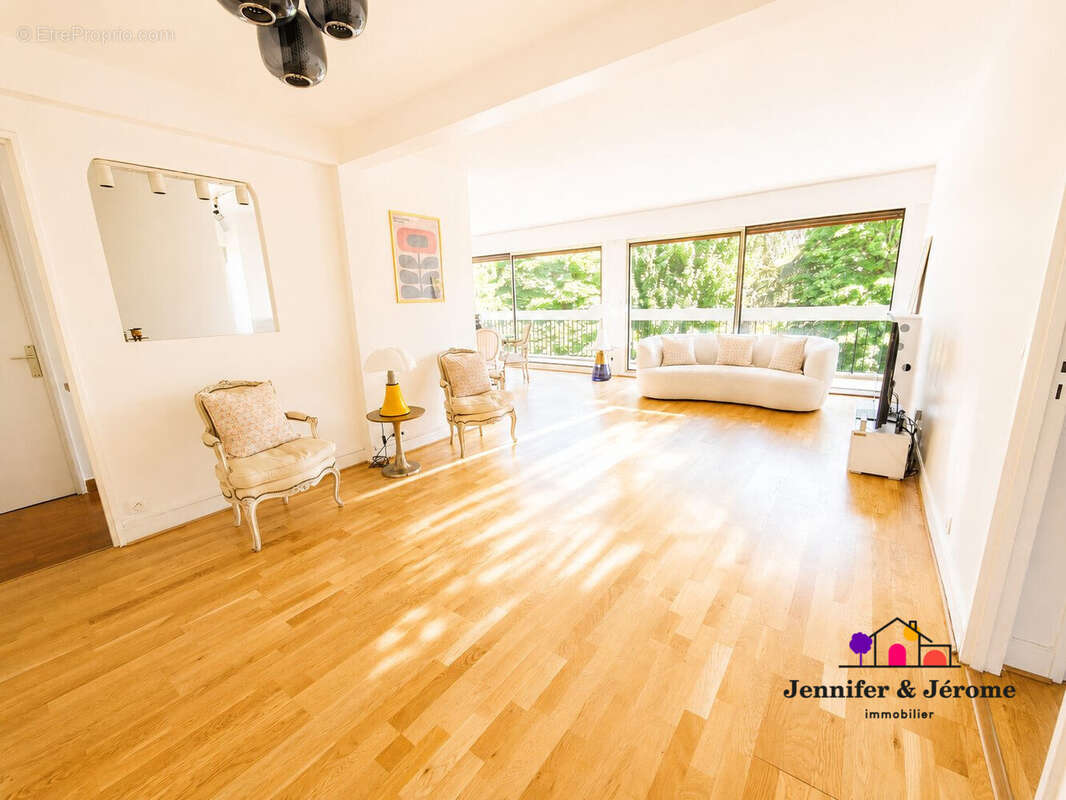 Appartement à ENGHIEN-LES-BAINS