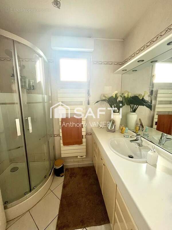 Photo 6 - Appartement à SAINT-LAURENT-DU-VAR