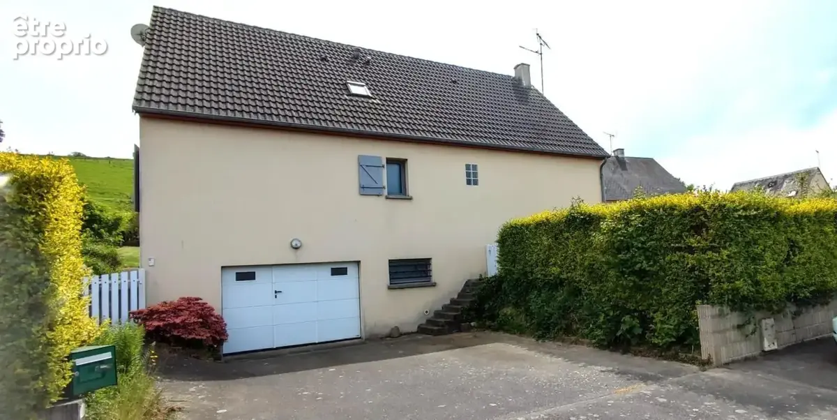 Maison familiale de 5 chambres avec sous-sol complet et terrain arboré - photo 15