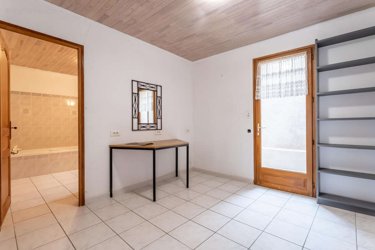 Maison de campagne avec garage - photo 10