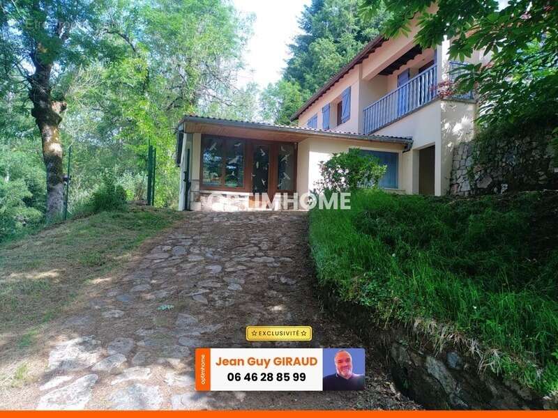 Maison à VOLLORE-VILLE