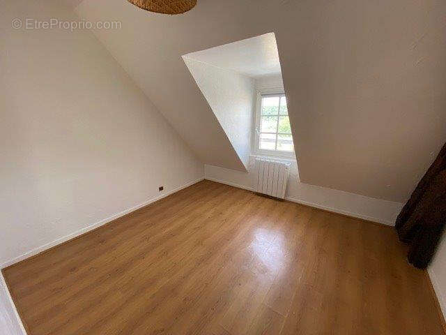 Appartement à EPERNON