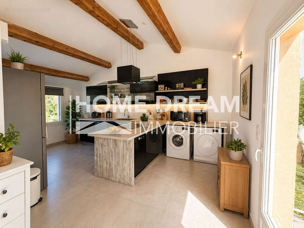 Maison 131 m² à La Seyne-Sur-Mer  - photo 5