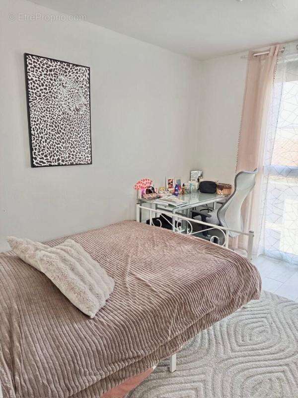 Magnifique appartement spacieux T5 de 83 m² au second étage sans ascenseur avec balcon et cave - photo 11