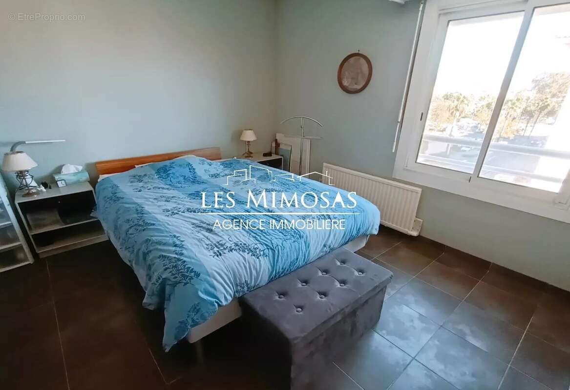 PORT-FREJUS, Appartement 4 pièces de 108m² avec très grand garage et cave - photo 11