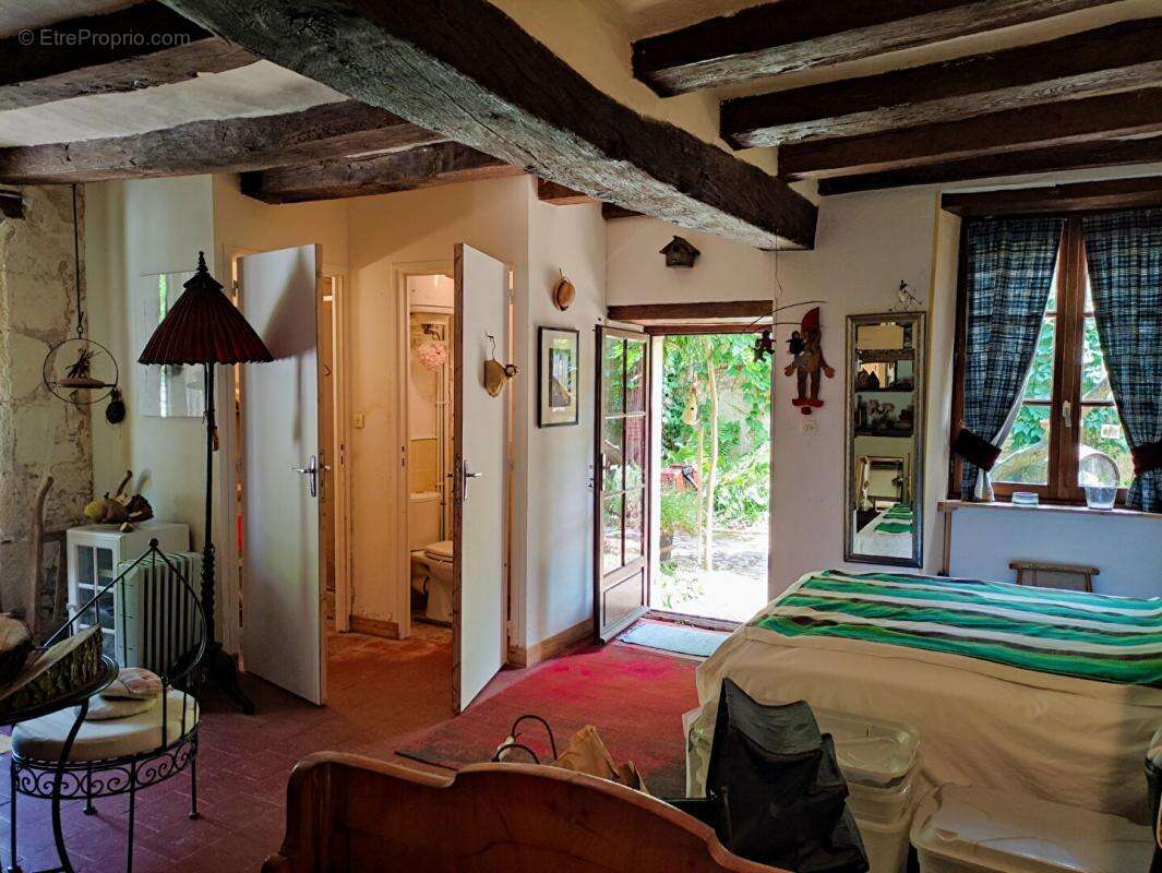 Maison à TOURNON-SAINT-PIERRE