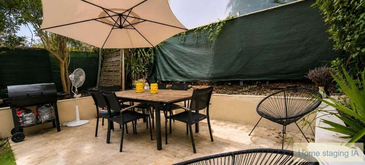 Maison à ROQUEBRUNE-SUR-ARGENS
