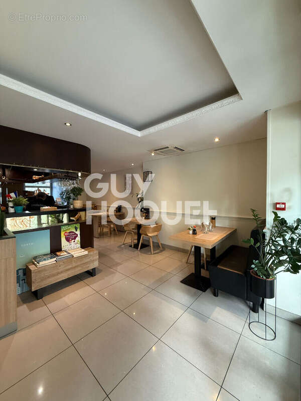 Commerce 70 m² à Compiegne  - photo 3