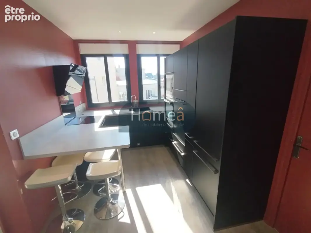 Superbe appartement 190m2 entièrement rénové centre Yvetot - photo 4