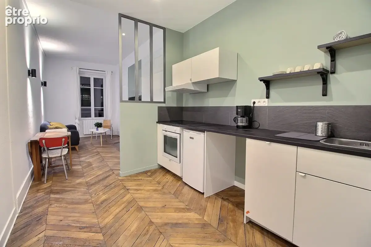 Appartement meublé - Place Jules Guesde 69007 LYON - photo 3