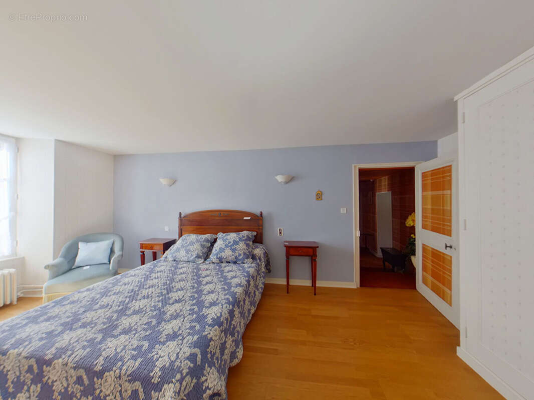 Maison à L&#039;ISLE-JOURDAIN